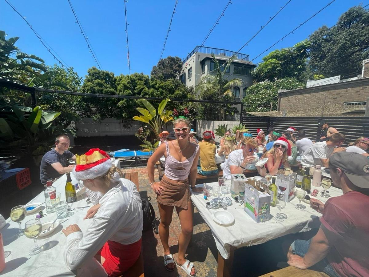 Bondi Beach Backpackers Sydney Exterior photo