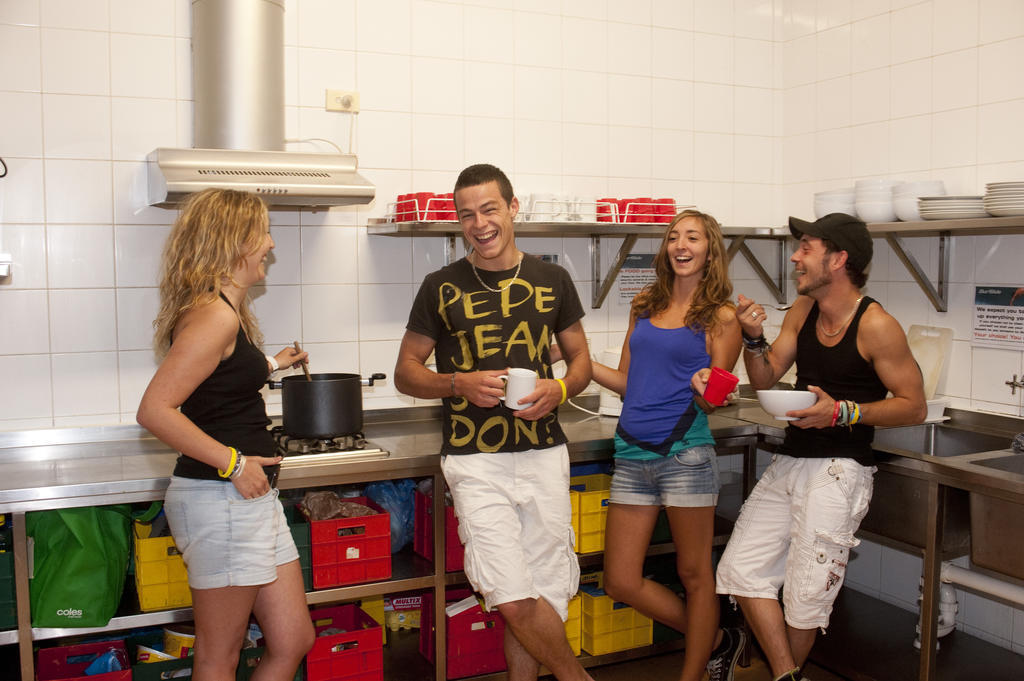 Bondi Beach Backpackers Sydney Exterior photo