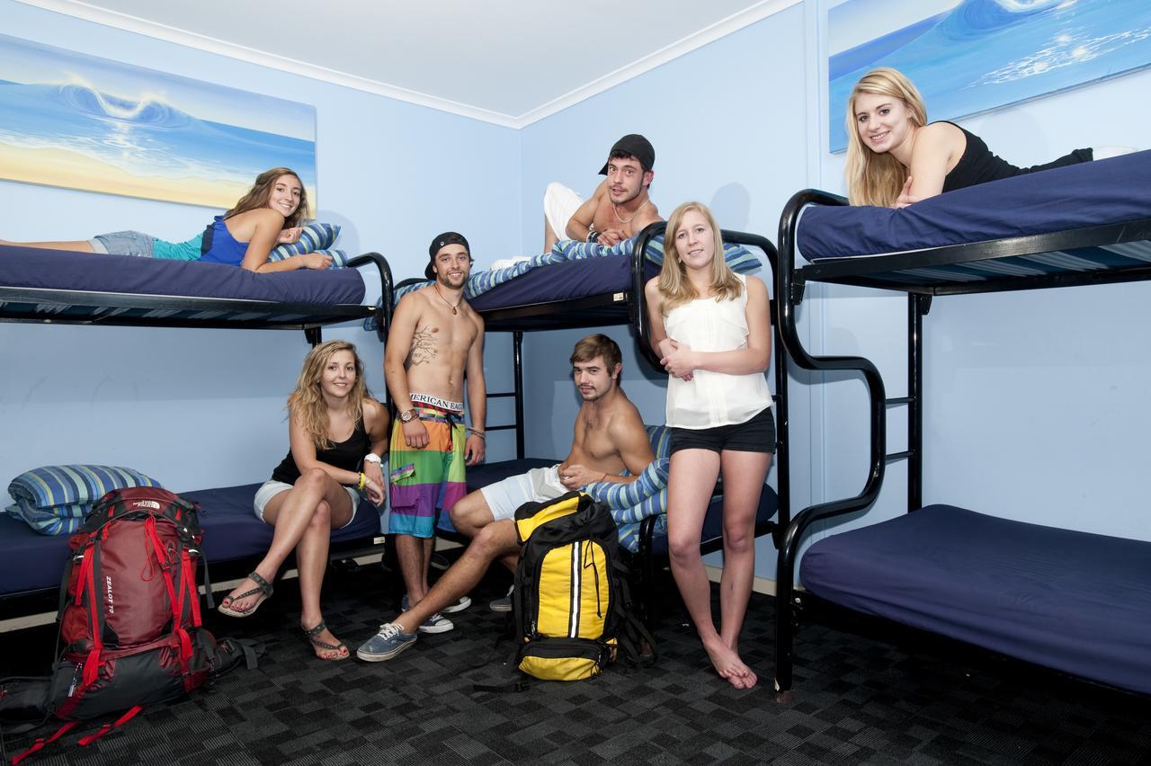 Bondi Beach Backpackers Sydney Exterior photo